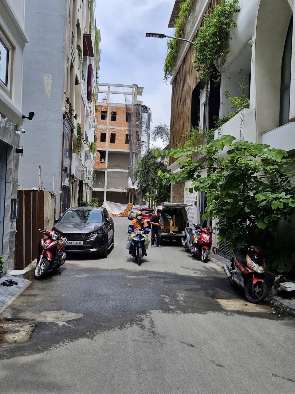 Tận hưởng cuộc sống đỉnh cao tại căn biệt thự tọa lạc tại 453/7/Thống Nhất, phường 11, quận Gò Vấp