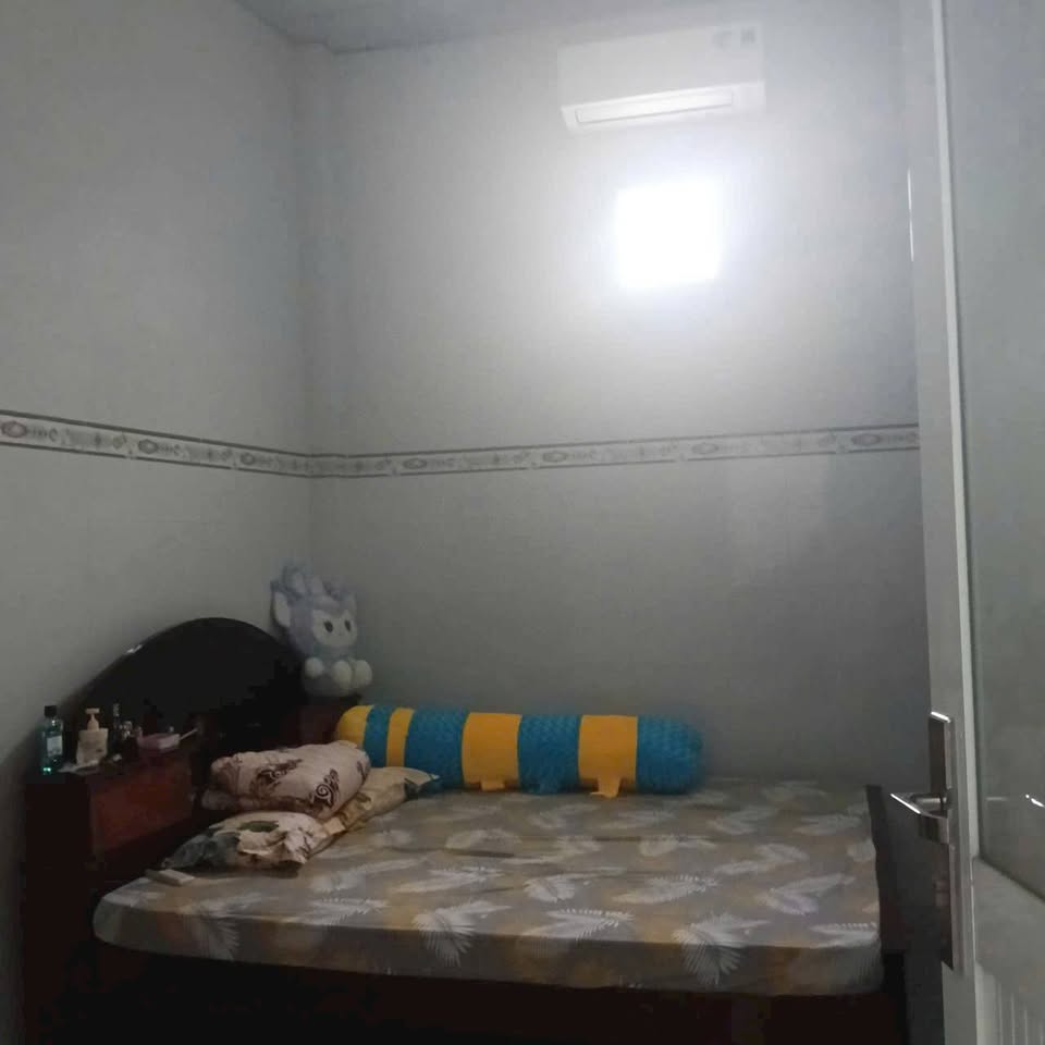 Bán nhà Phú Hưng, Bến Tre - 129m2, sổ thể hiện 2 lối đi, tặng nội thất