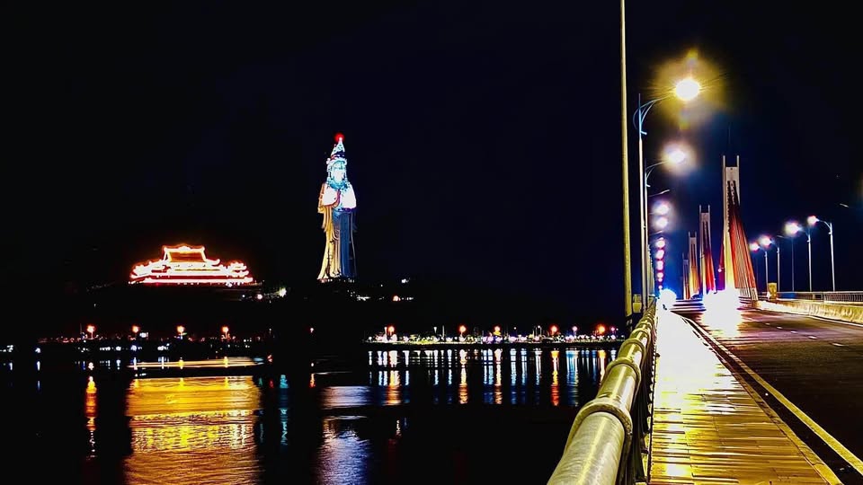 Bán đất tặng nhà cấp 4, Tịnh Khê, Quảng Ngãi giá chỉ 1 tỷ