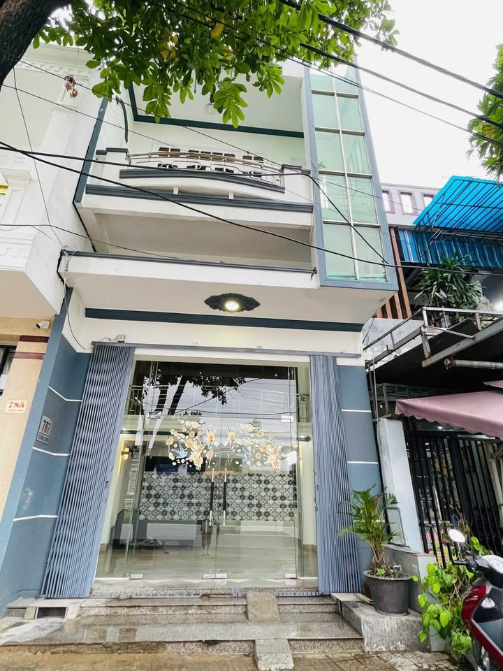 Nhà mặt tiền Trường Chinh siêu hot, kinh doanh đỉnh, full nội thất xịn xò