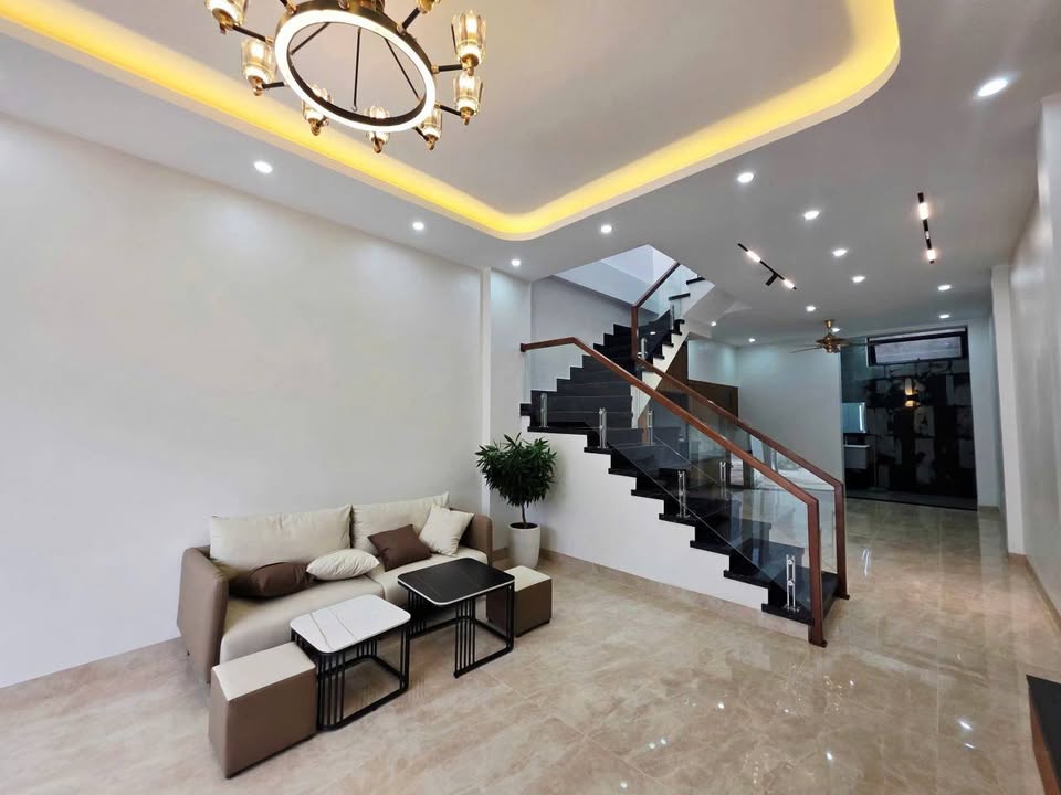 Bán nhà 2 tầng mới xây tại Thành Yên, Phường Quảng Thành cũ, thành phố Thanh Hóa