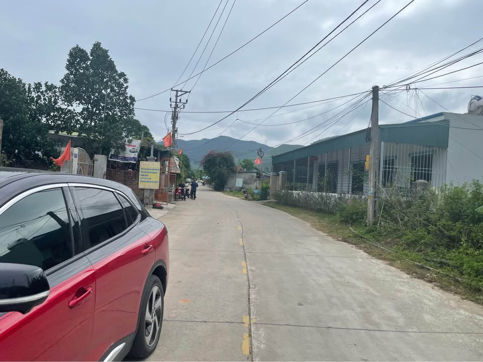 Đất vàng mặt đường Uông Bí sổ đỏ sẵn sàng, giá hời chỉ 1,1 tỷ