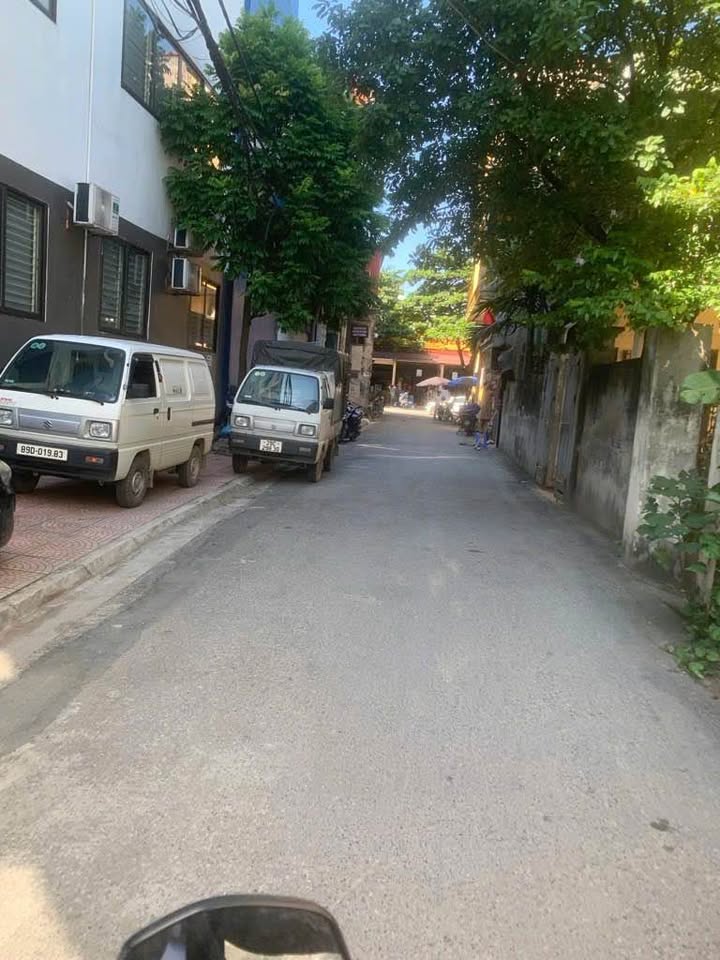 Bán đất mặt tiền 12m tại phố Thạch Bàn, Gia Lâm, Hà Nội