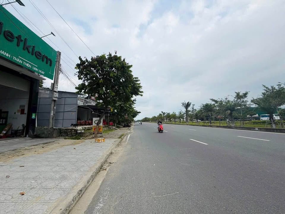 Cho thuê kho mặt tiền Võ Nguyên Giáp, Nha Trang, 210m2, giá tốt