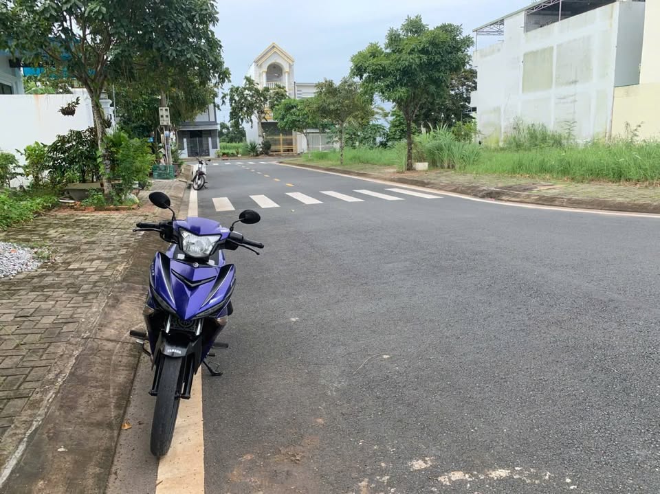 Nền vàng mặt tiền đường số 18, khu dân cư Minh Thắng