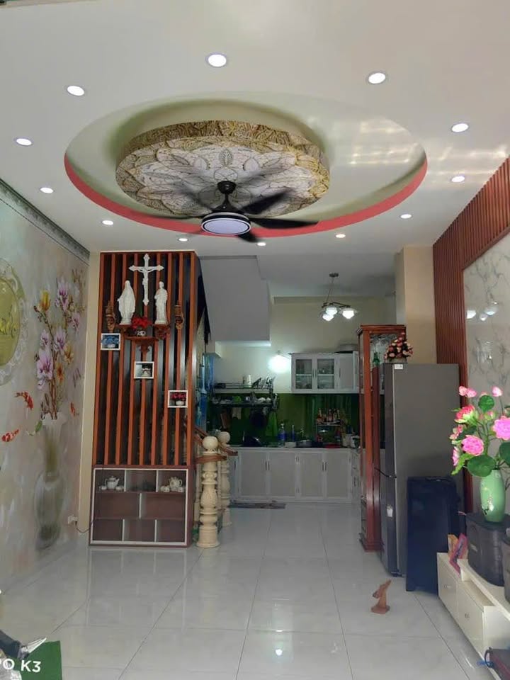 Bán nhà Dương Bá Trạc, Quận 8 - 3.8m x 9m, nở hậu, 2 lầu, sổ hồng riêng, hướng Đông Nam, giá 5.25 tỷ