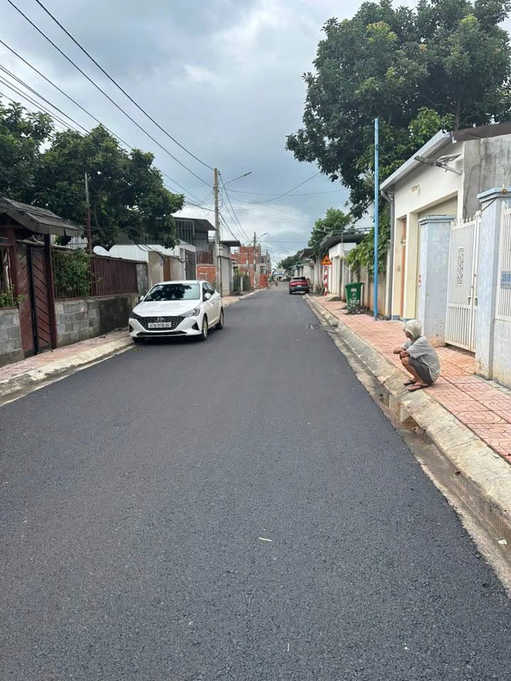 Nhà 100% mới tinh, full nội thất xịn xò, 3 phòng ngủ Master, 4,65 tỷ chốt