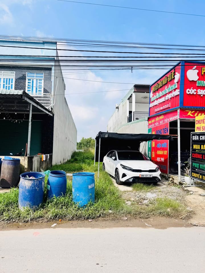 Cơ hội tuyệt vời để sở hữu lô đất mặt tiền kinh doanh đắc địa tại huyện Đức Hòa, tỉnh Long An