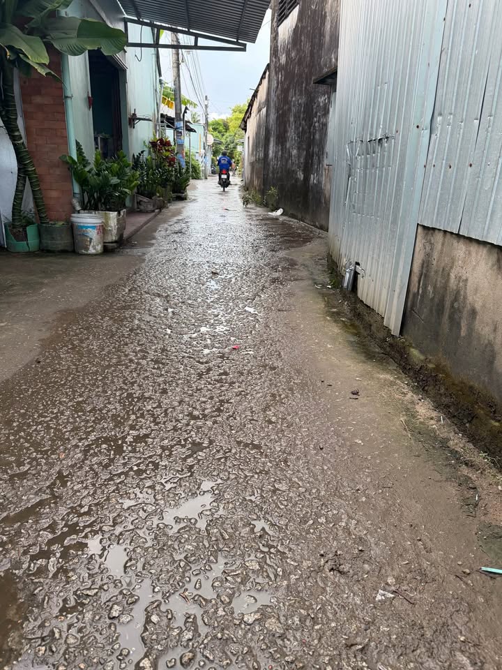 Đất nền mặt tiền đường bê tông, 6m x 18m, gần chợ Thạnh Quới, Sóc Trăng 250 triệu