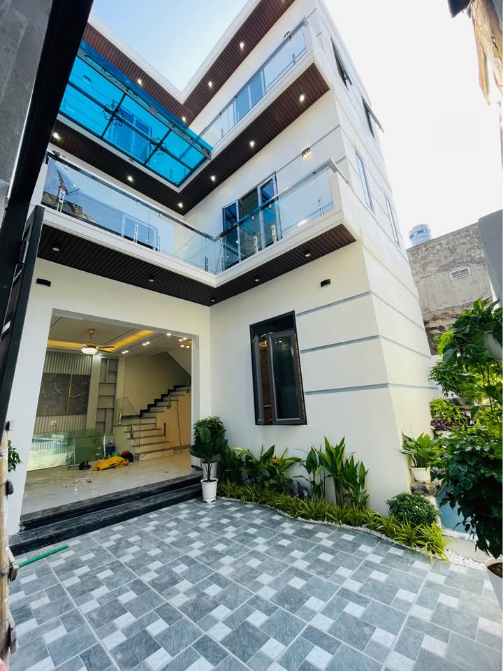 Siêu phẩm villa Mini chính chủ gửi bán tại ngõ đường Lê Hồng Sơn - Trần Đăng Ninh