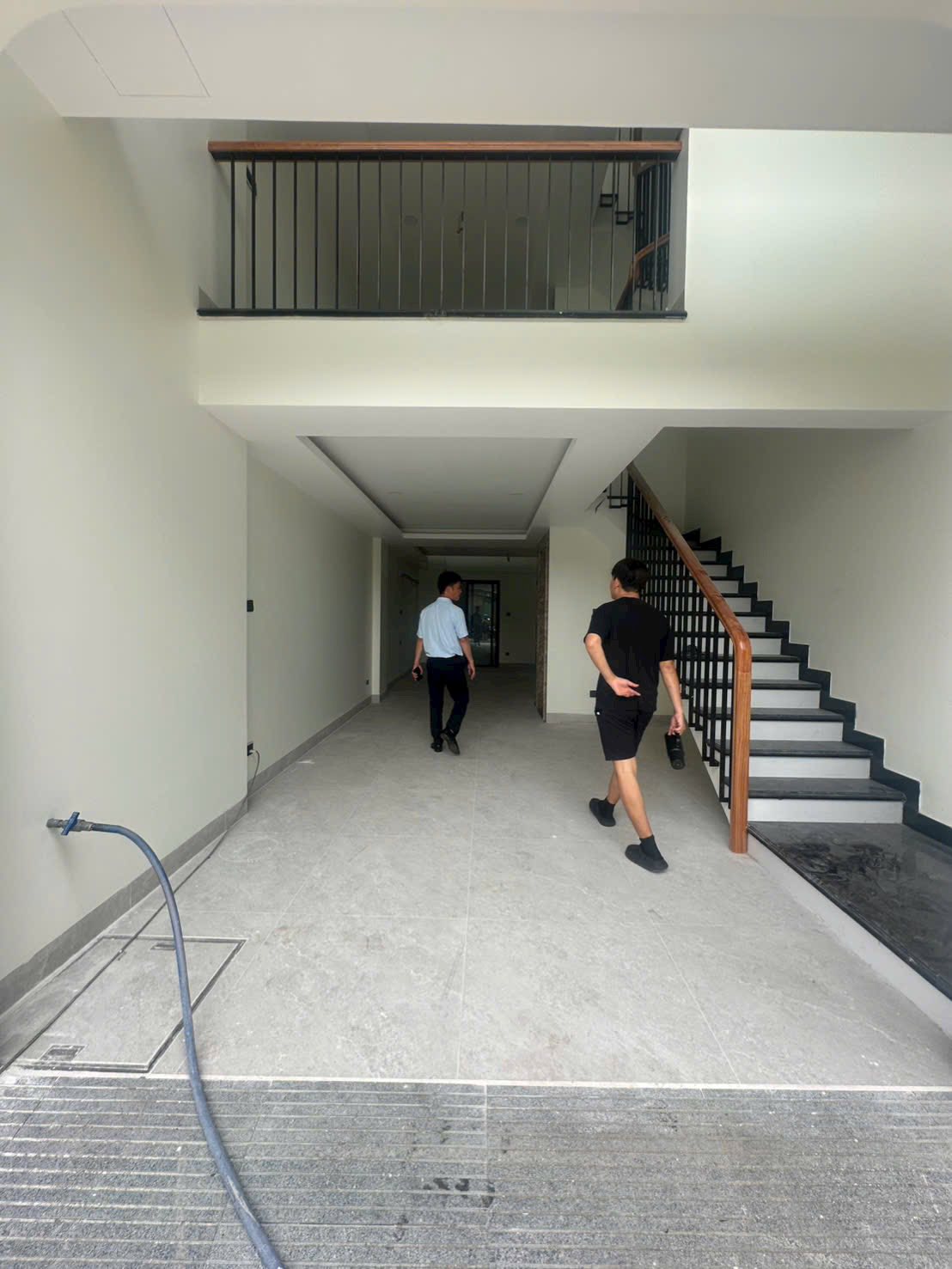 Nhà 4 lầu thang máy mới tinh, ngay khu vui chơi Vietopia HimLam, Quận 7