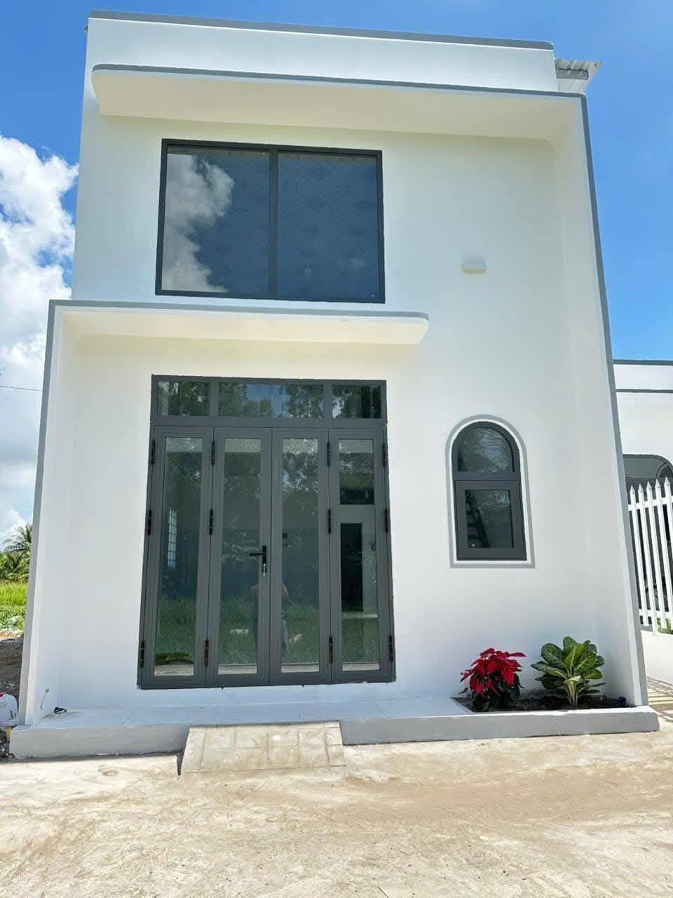 Bán nhà 1 trệt 1 lửng 4,5m x 14m, 2 phòng ngủ, 590 triệu, Vĩnh An, Ba Tri, Bến Tre