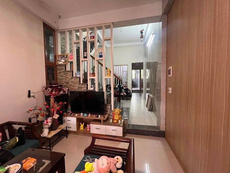 Siêu phẩm nhà 2 tầng nằm ngay kiệt 6m đường Nguyễn Khoa Chiêm, Thành phố Huế đây rồi