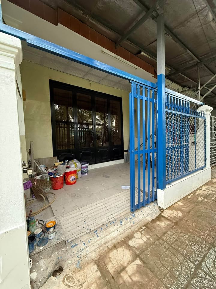 Nhà đẹp ọa lạc tại con hẻm 6A đường Bờ Kè Cái Sơn, phường An Bình, thành phố Cần Thơ