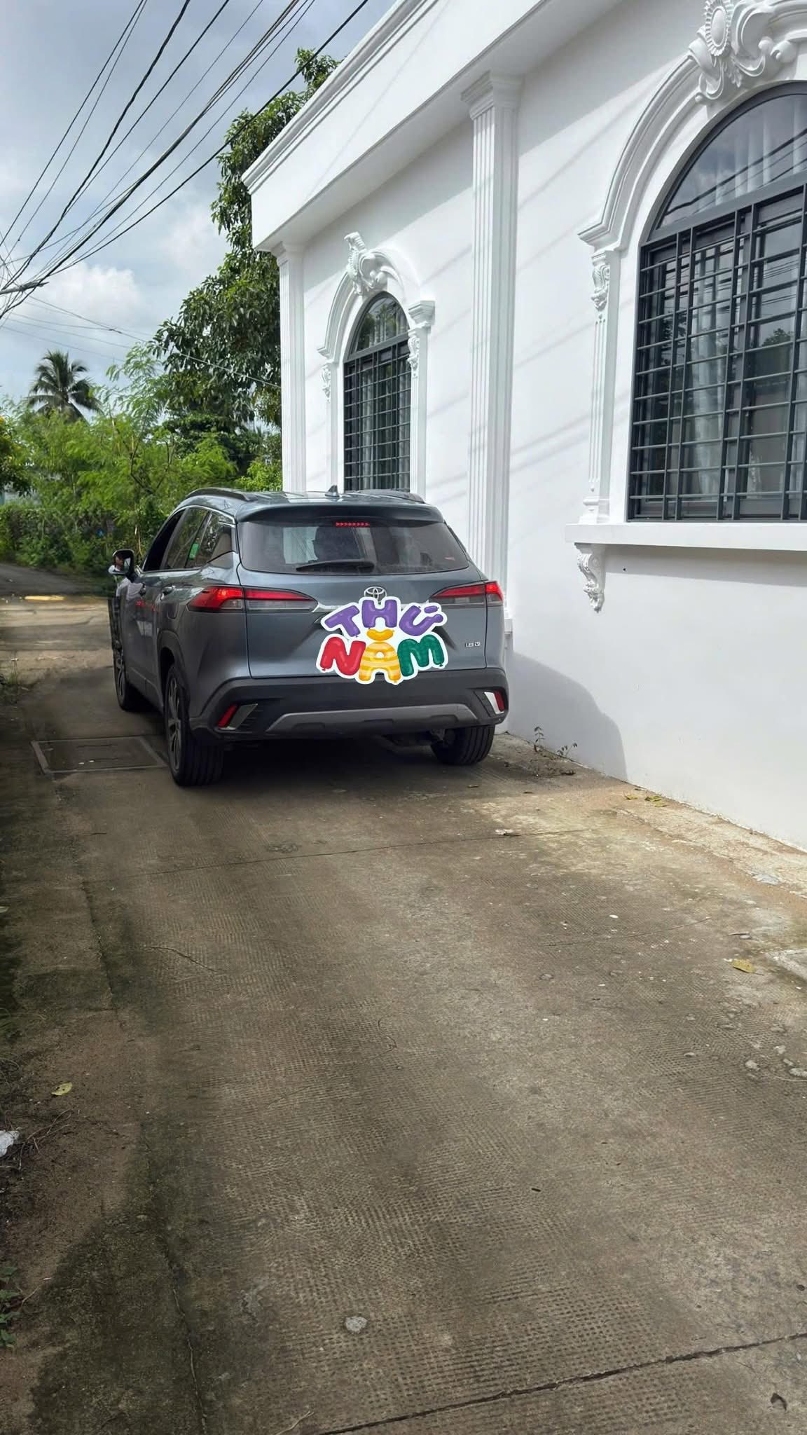 Nhà tân cổ điển 2 phòng ngủ, tặng full nội thất, sẵn sàng dọn vào ở ngay