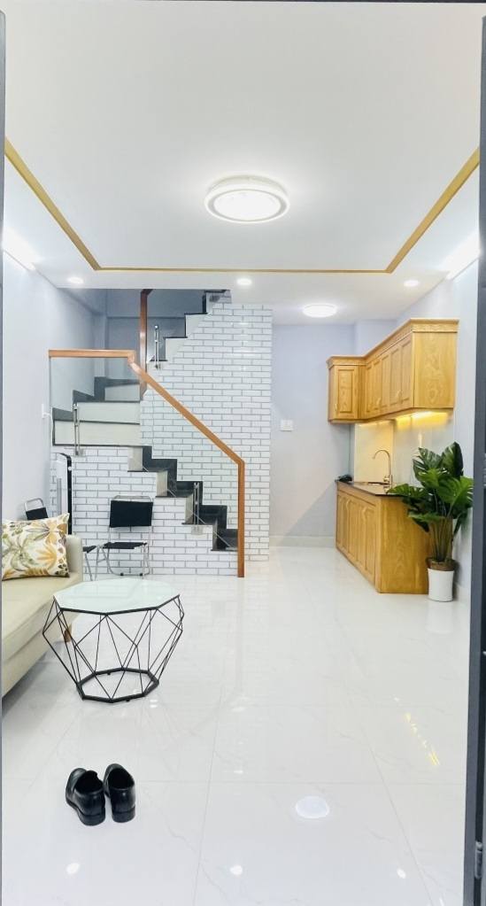 Nhà xinh 4 tầng Quận 10, 3 bước chân tới mặt tiền, sổ A4