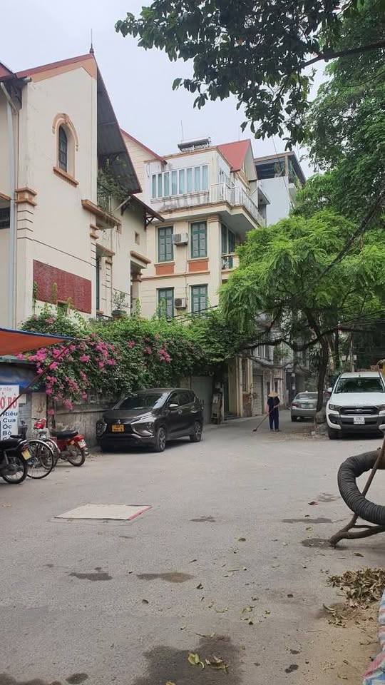 Nhà đẹp Tân Bình hẻm 8m thông, 5 phút ra sân bay, giá nhỉnh 8 tỷ