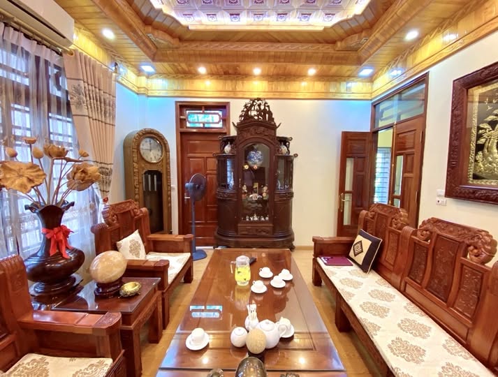 Nhà Thái Hà 50m2, 5 tầng, ngõ nông sát phố 12 Tỷ