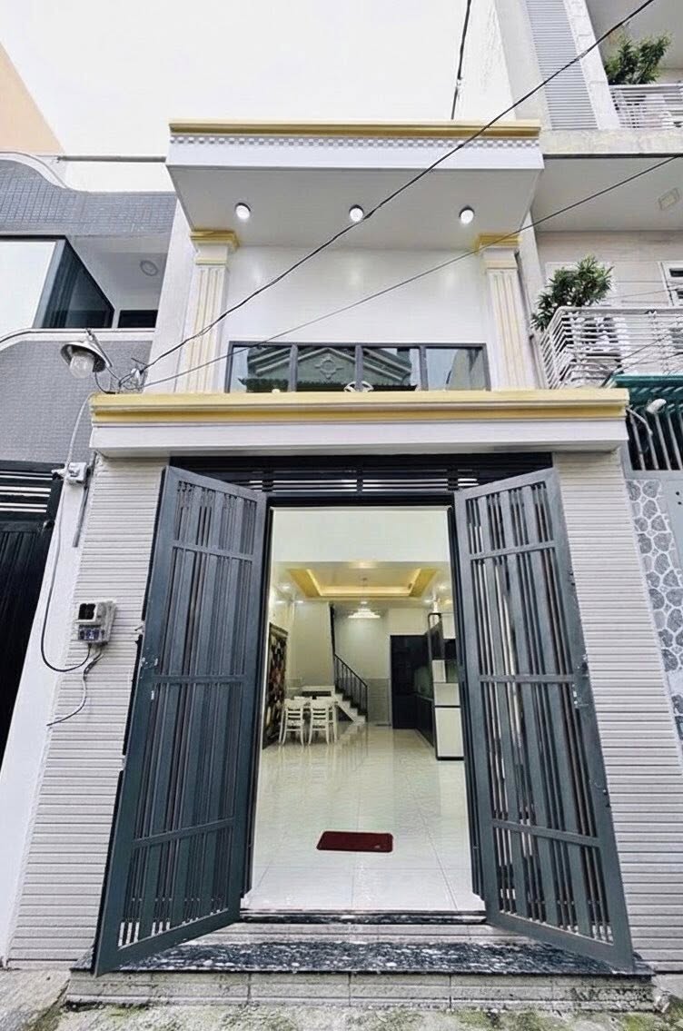 Nhà 2 tầng mới đẹp, hẻm xe hơi 4x13m, Bình Tân - Chỉ nhỉnh 5 tỷ