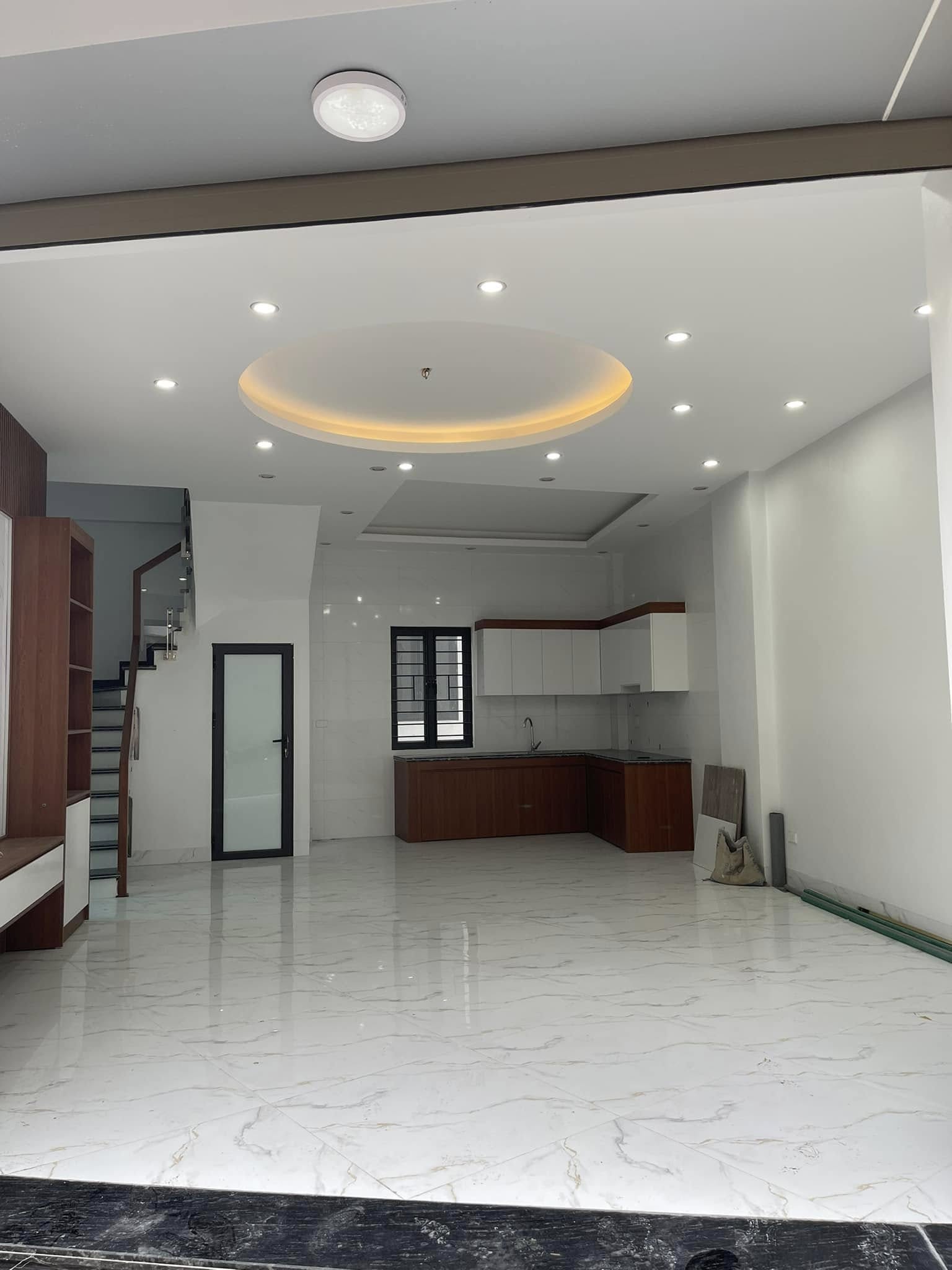 Nhà góc 3 tầng 50,5m2 gần Lideco, Hạ Long ô tô đỗ cửa, hướng Đông Bắc