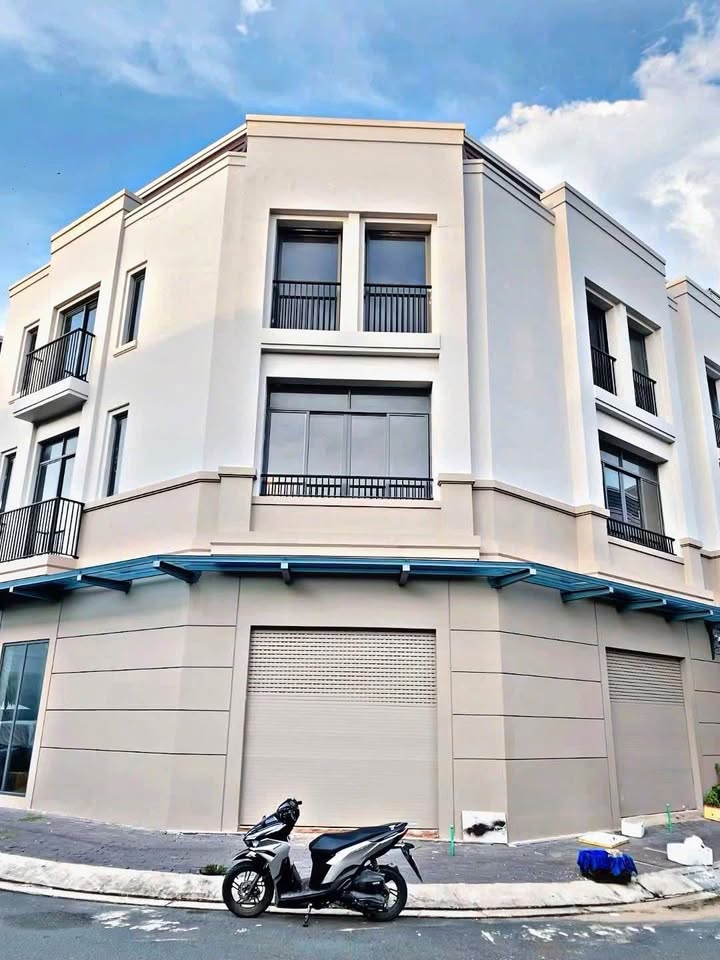 Căn góc 2 mặt tiền - tự do sáng tạo nội thất, giá hời