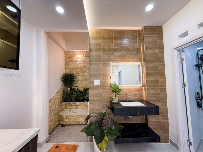 Nhà đẹp Xô Viết Nghệ Tĩnh, Bình Thạnh hẻm xe hơi, 63m², 3 tầng, sổ vuông vức chỉ 8,95 tỷ