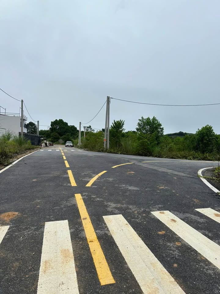 Đất Tuyên Quang ngang 5m, sâu 20m, hướng Đông Bắc, giá 1 tỷ nhỉnh