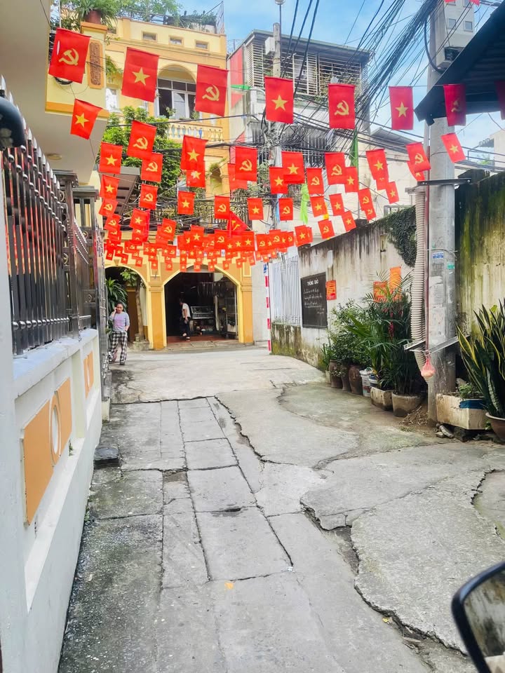 Bán đất Xuân Đỉnh 45m², mặt tiền 4.5m, cách ô tô 10m, sổ đỏ sẵn sàng