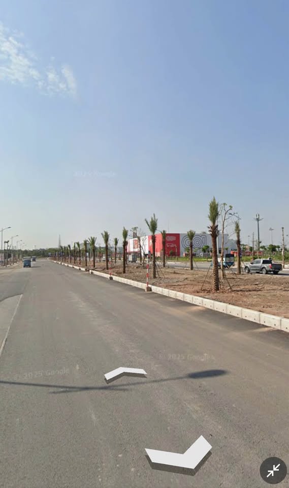 Đất mặt đường 68m, ị trí vàng cạnh Go, sổ đỏ trao tay