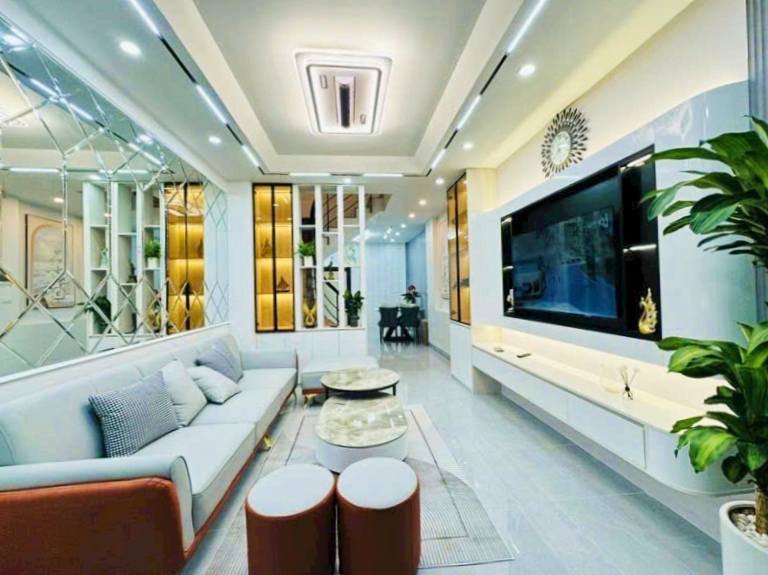 Nhà đẹp, lô góc, nở hậu, full nội thất - Giá hời chỉ từ 7.x tỷ