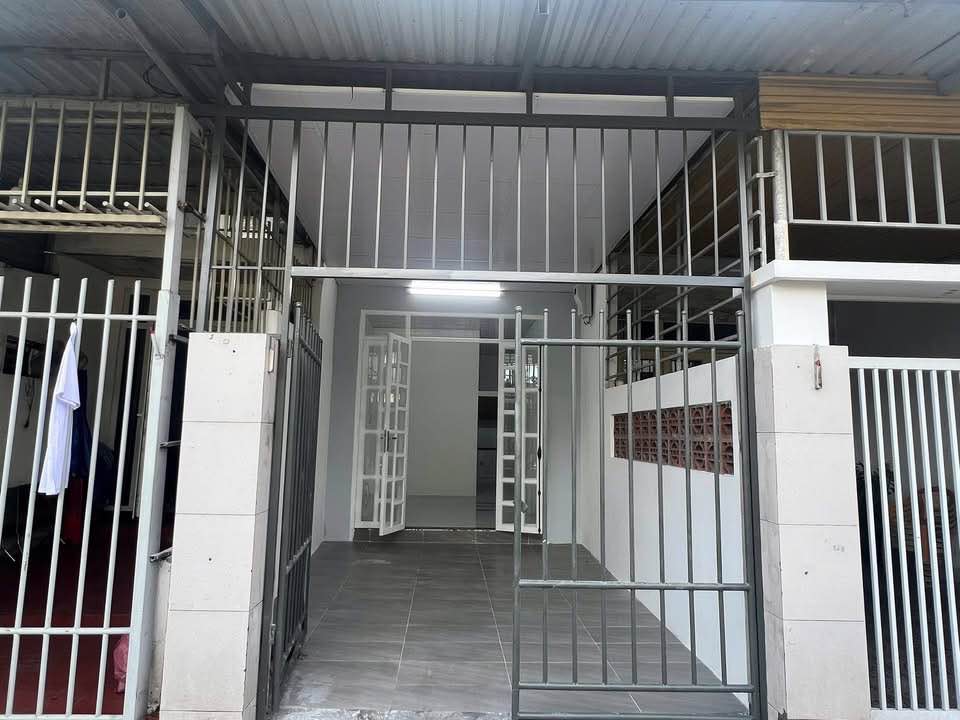 Nhà mặt tiền kiệt Ngự Bình, Thừa Thiên Huế, thích hợp cho mục đích kinh doanh