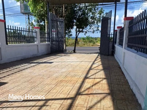 Nhà mặt tiền 1.6 tỷ gần doanh trại bộ đội, đất rộng mênh mông