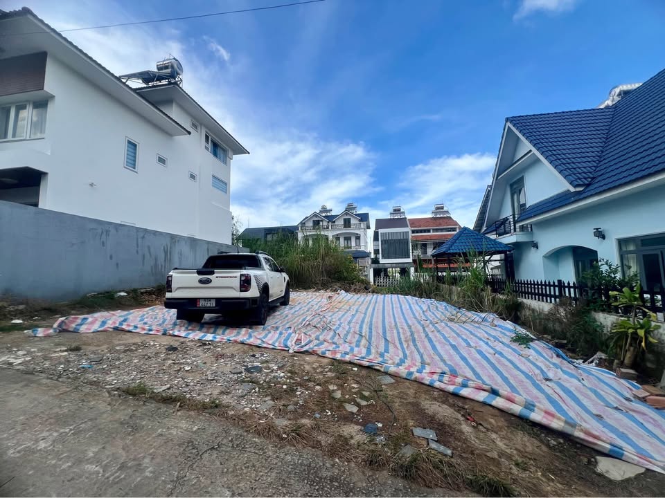 Đất Đà Lạt view triệu đô, ngang 13m vuông vức, xây villa bao chill
