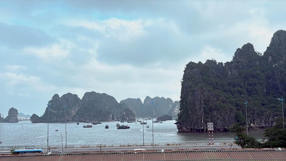 Đất vàng Cột 8, hơn 3 tỷ cho mảnh đất trung tâm, đẹp như mơ