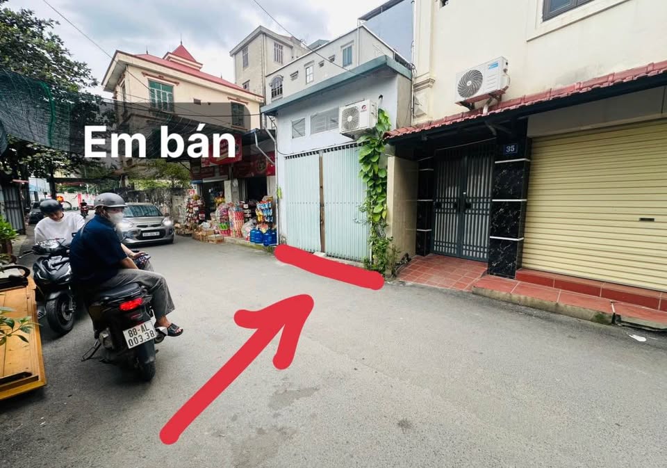 Nhà 47m² Hồ Phú Diễn ô tô đỗ cửa, giá hời như trúng số