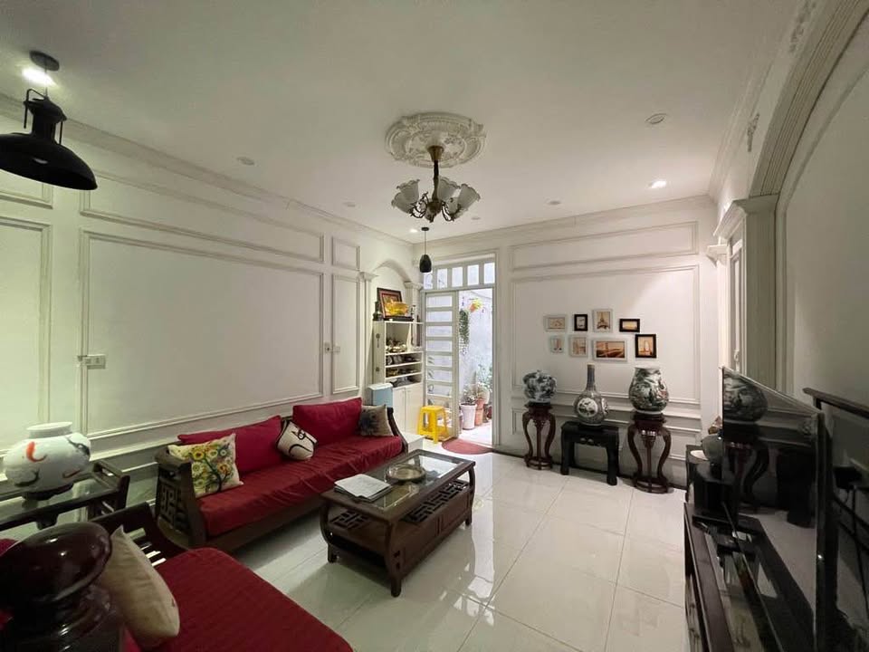 Nhà đẹp phố Thái Hà, Đống Đa - Ô tô đỗ cửa, 60m2 x 4 tầng, sổ đỏ chính chủ