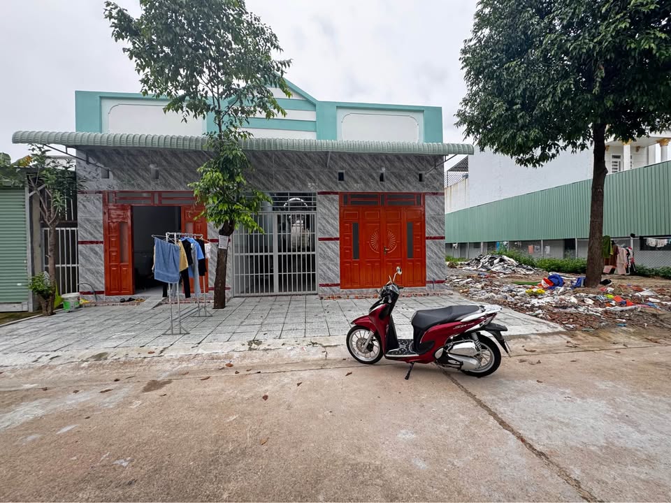 Bán nhà trọ 10 phòng, thu nhập 20triệu/tháng, Mỹ Phước 3, Bình Dương 5 tỷ