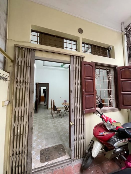 Nhà Phan Đình Giót 2 thoáng, giá đầu tư, chỉ hơn 6 tỷ, cơ hội vàng cho nhà đầu tư