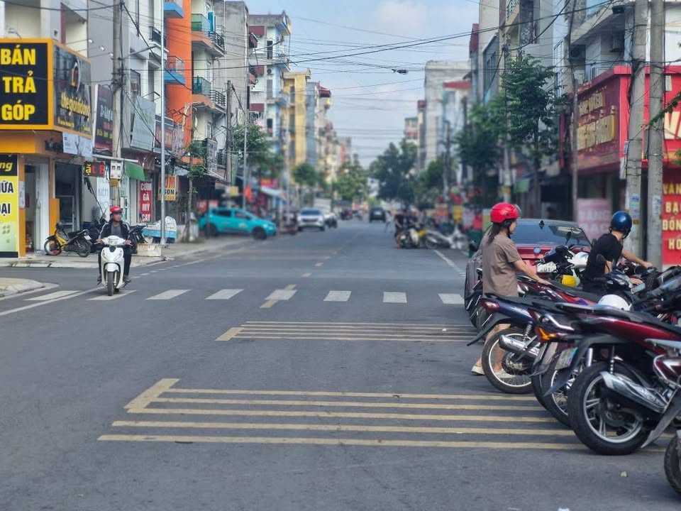 Đất vàng L2 công viên Lãm Làng, khu công nghiệp Quế Võ kinh doanh bùng nổ 90m2 mặt tiền 4,5m, 5 tỷ