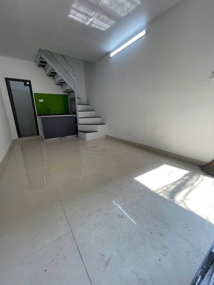 Nhà Vĩnh Hưng - Hoàng Mai, 22m2, 1,25 tỷ, 2 mặt thoáng, 30m ra ô tô - về ở ngay