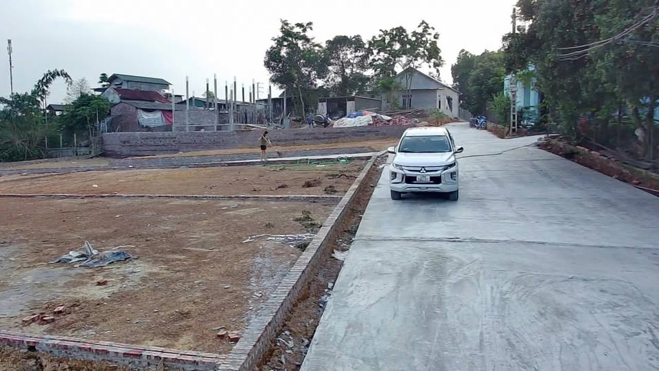 Đất Ba Vì 100m2 full thổ cư, view thoáng, giá hời