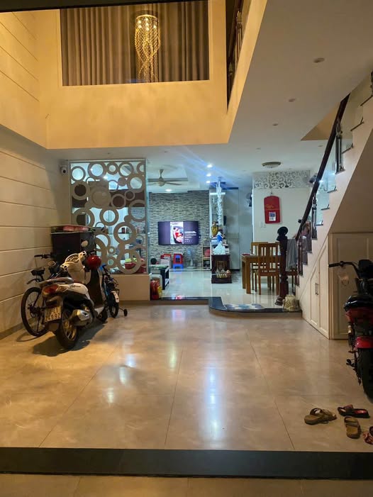 Nhà 3 tầng full nội thất, hẻm ô tô thông thoáng tại Vũng Tàu