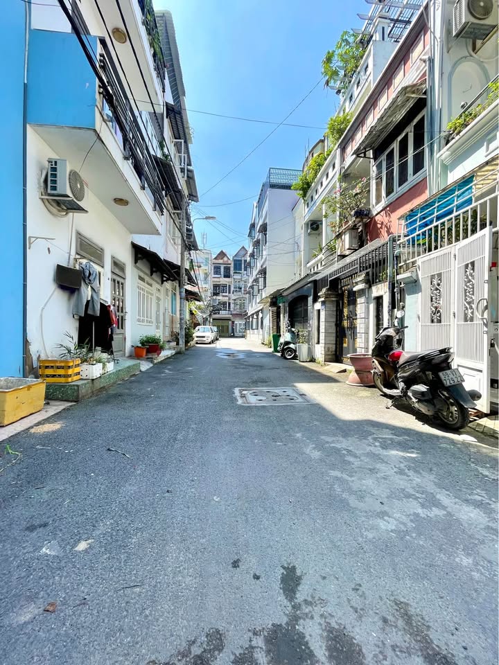 Chào mừng quý vị đến với biệt phủ 2 mặt hẻm siêu thoáng tại Quang Trung