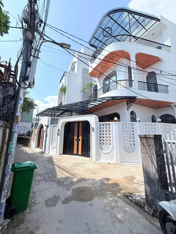 Bán đất 68m2 mặt tiền 9m, hướng Đông Nam tại Hội An 2,78 tỷ