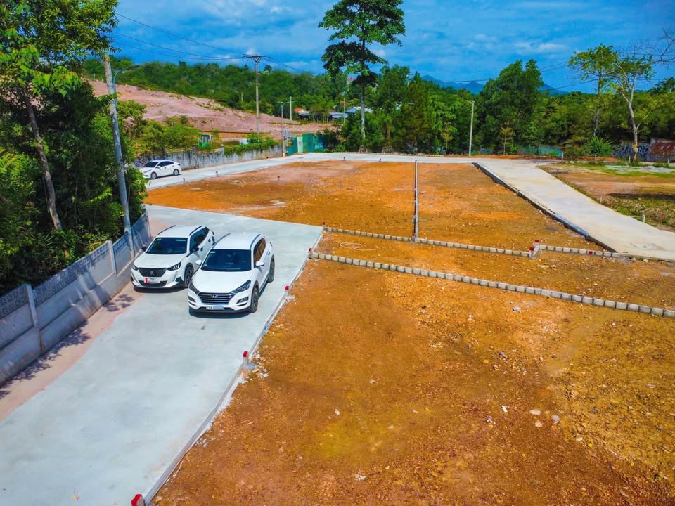 Đất view thoáng, 83m² cạnh làng Hương, thích hợp homestay