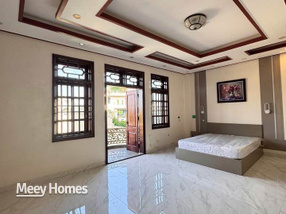 Cho thuê nhà 6 tầng có thang máy, full nội thất gần khu đô Hòa Vượng, Nam Định