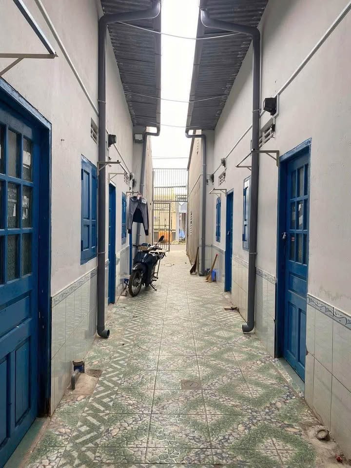 Bán dãy trọ mặt tiền Dương Văn Nga, Buôn Ma Thuột thu nhập 20 triệu/tháng