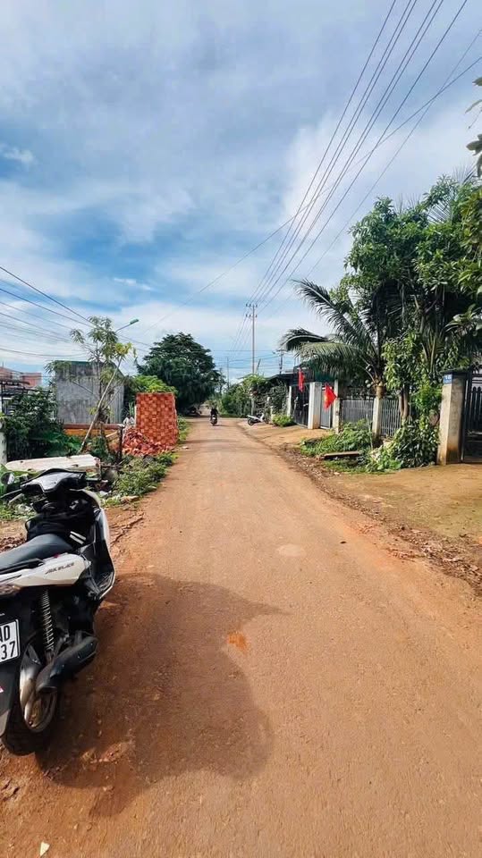 Bán đất mặt tiền đẹp 6x22m tại Thôn 6, Cư Êbur, Buôn Ma Thuột - Giá 2.09 tỷ
