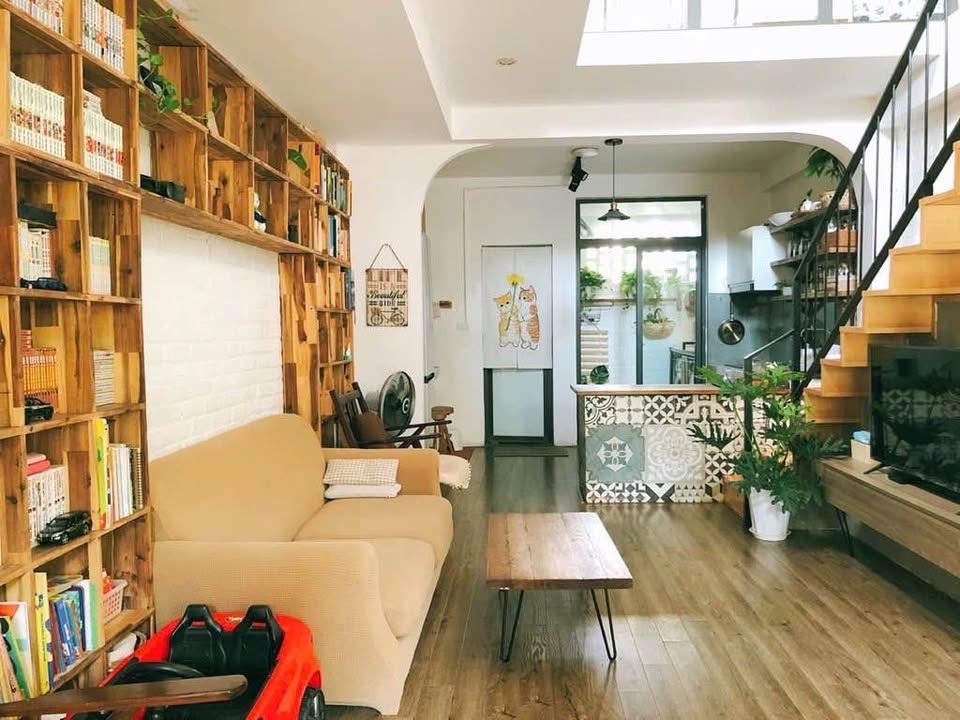 Nhà Bắc Cầu thơ mộng – 2 mặt thoáng – đón gió tự nhiên – sổ đỏ vuông vắn