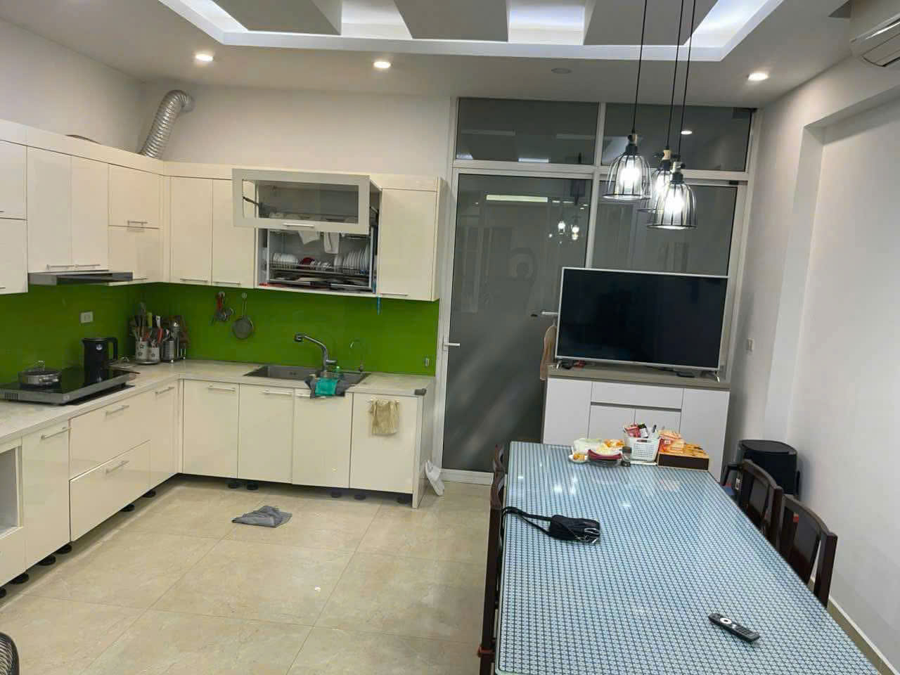 Bán nhà mặt tiền 4,5m đường Lê Duẩn, Đống Đa, gần phố, ô tô cách 20m